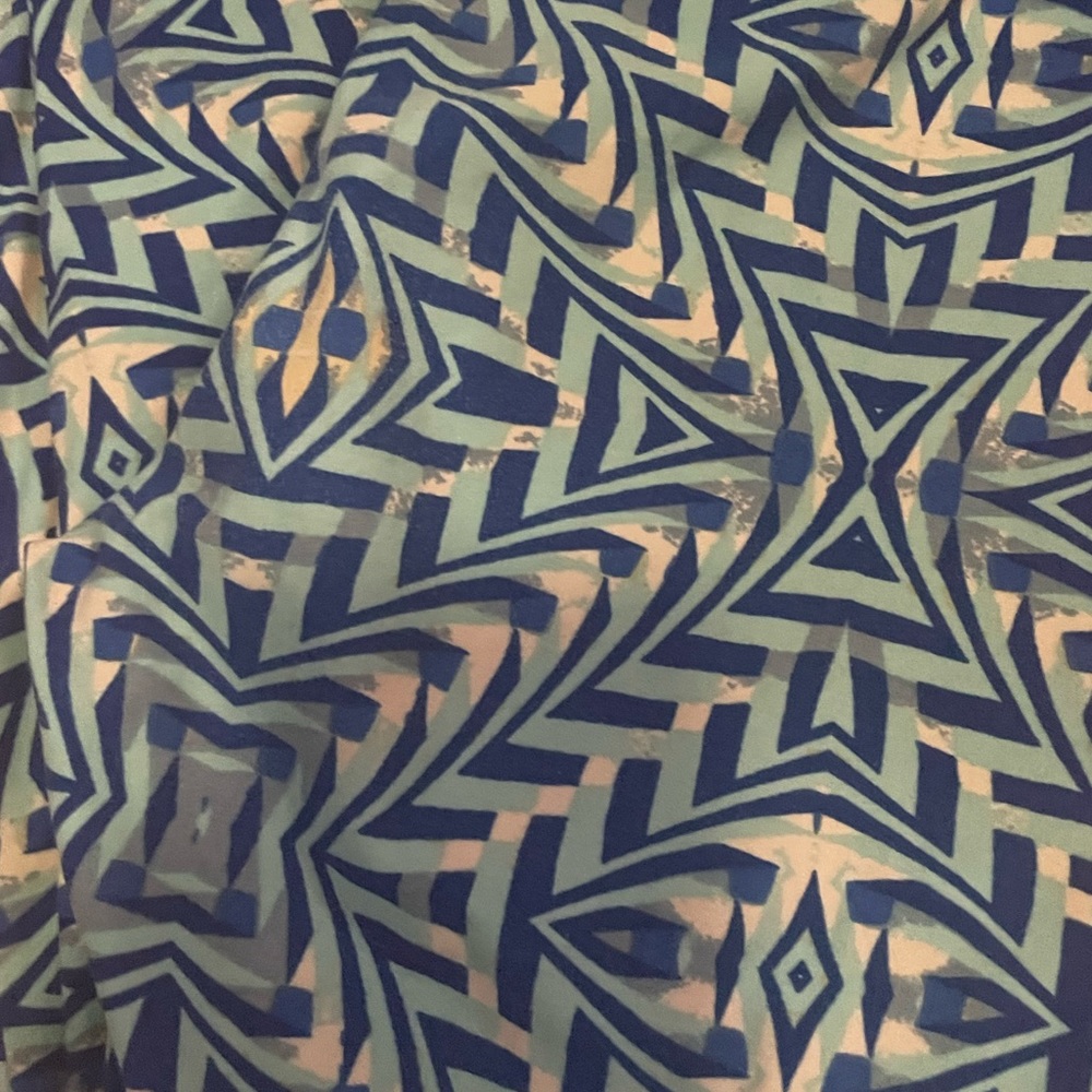 Cute LuLaRoe Leggings - Picture 4 of 6